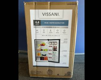 Vissani Mini-Fridge