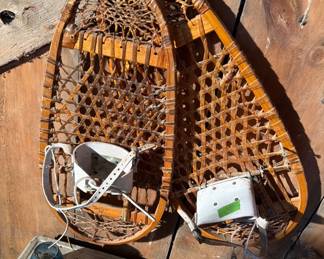  Antiques Snow Shoes