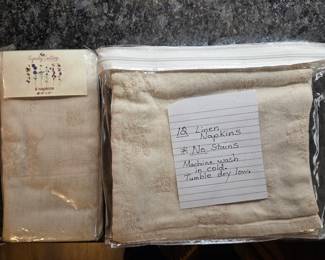 Linen napkins 