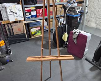 Easel 