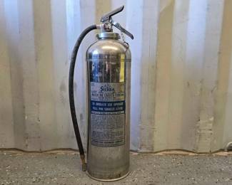 5594  Vintage Sierra 2.5 Gallon Fire Extinguisher 