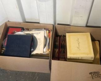 5502  Vinyl Record Collection 