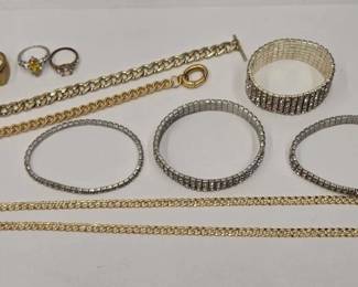1017  Costume Jewelry 