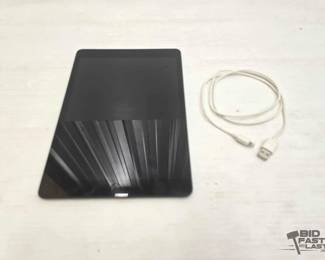 1958  Apple IPad and Charger 