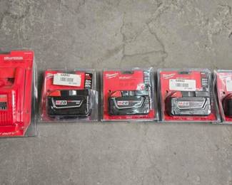 2520  M28 Red Lithium Milwaukee Battery Packs and Charger 