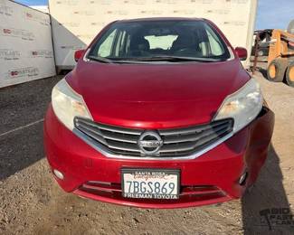400  2014 Nissan Versa Note 