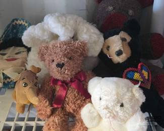 5128  Vintage Stuffed Toy Collection 