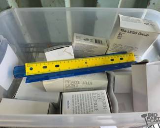 3004  Assortment of Lego Equipment 