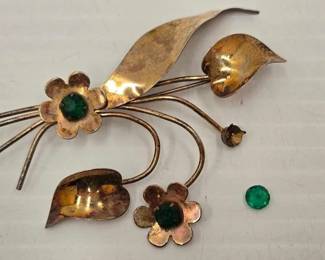 916  Gold Plated, Sterling Silver Vintage Floral Broach with Emeralds 