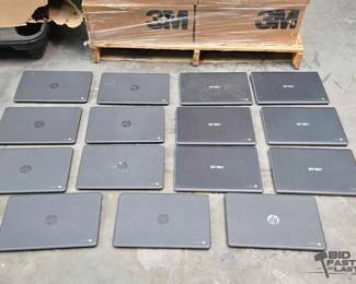 2576  15 Chromebooks Laptops 