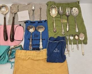 2002  Kitchen Utensils and Carrying Bags 