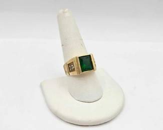 712  14kt Gold Ring with SemiPrecious Stones, 7.4g 