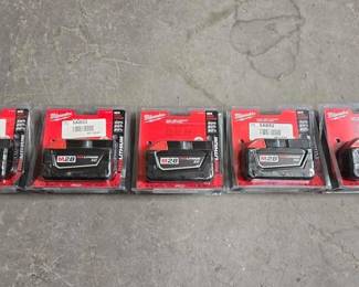 2516  M28 Red Lithium Milwaukee Battery Packs 