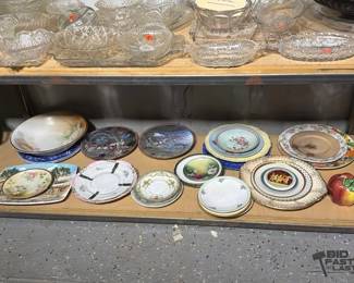 5524  Decorative Plate Collection 