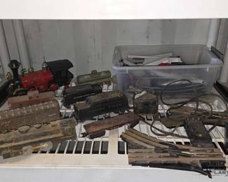 5132  Vintage Model Train Collection 