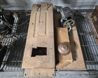 5202  Vintage Wall Mounted Telephone 