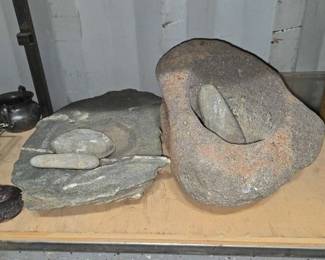 5546  Mano and Metate Set 
