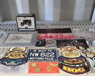 5104  HarleyDavidson Memorabilia 