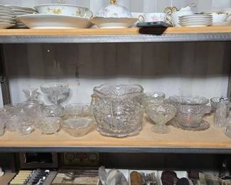 5542  Vintage Glassware 