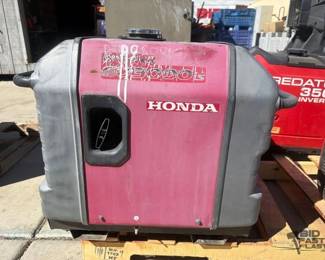 74  Honda EU3000is Generator 