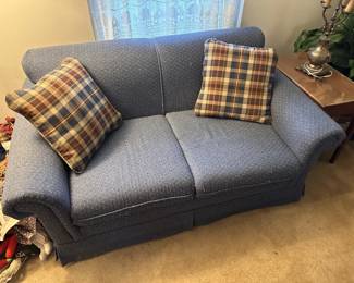Loveseat 