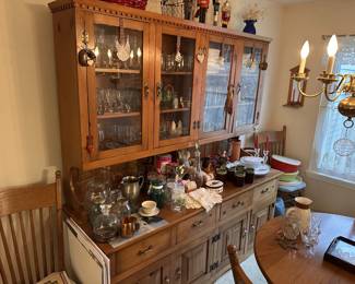 Custom built hutch *Available for presale*