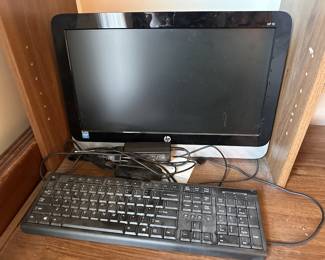 HP 19 all-in-one desktop computer