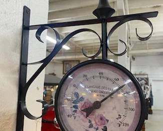 B/O Wall Clock w/Thermometer 