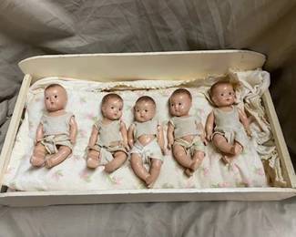 Madame Alexander Dionne Quintuplet Dolls 