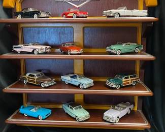 Classic Cars of the 50's Rack w/12 Franklin Mint Cars 