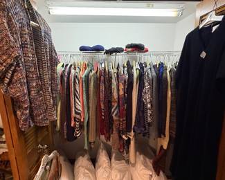 Women’s clothing size medium