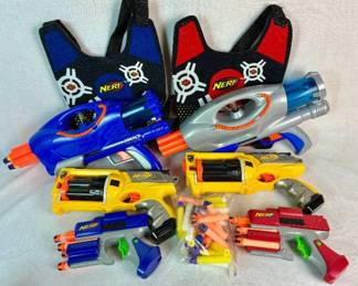 Nerf Bundle with 6 Nerf Toy Blasters, Ammunition and Vests