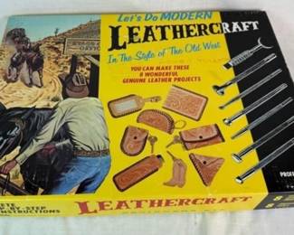 Vintage Tandy Leathercraft Beginners Kit with Tools and Projects