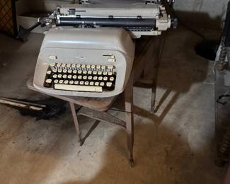 Typewriter 