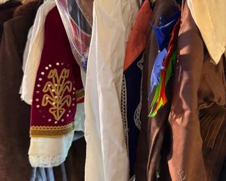 Costumes 