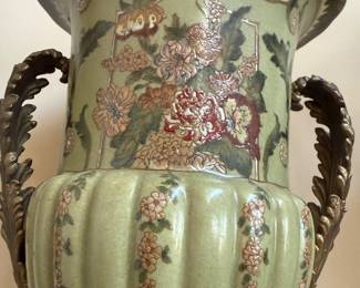 Neoclassical revival style large decorative urn set in bronze and brass $125Neoclassical revival style large decorative urn set in bronze and brass $125