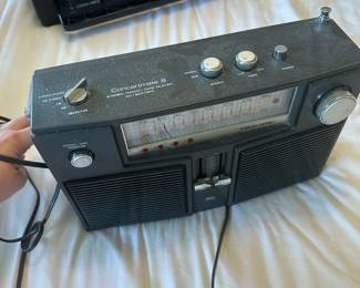 vintage Realistic Concertmate 8 stereo radio and 8-track tape player