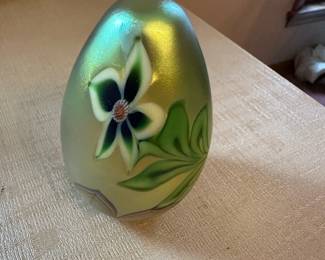 Floral egg