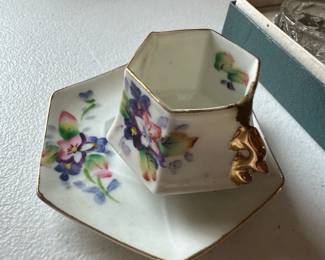 vintage tea cup and saucer