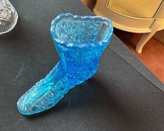 Blue Glass Covered Wagon Boot
