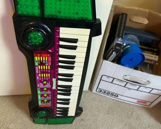 vintage Kawasaki electronic keyboard