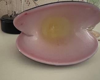 Murano pink shell dish