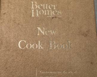 Vintage Better Homes and Garden Cookbook 