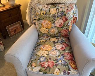 sweet cottage chic occasional chair 