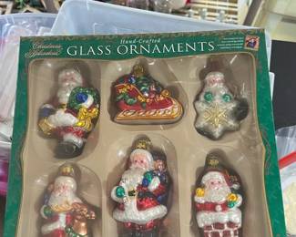 Christmas Splendor Glass Ornaments Set