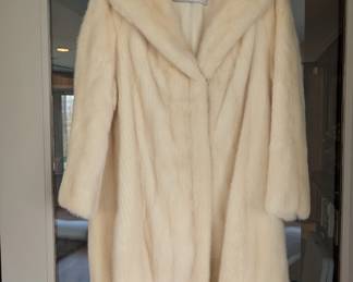 Vintage Vola's Exclusive Furriers Knoxville, TN fur