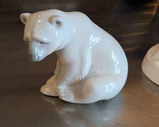 Bear figurine by Lladro