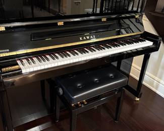 Kawai Black lacquer upright piano - K-3 with bench - excellent condition