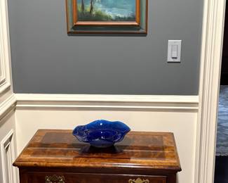 Henredon 5-drawer side table, blown glass bowl - signed, and framed acrylic