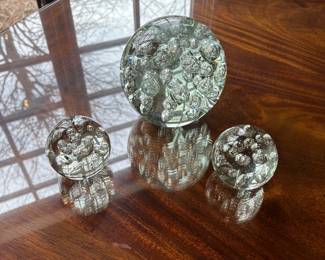 Glass paperweight set of 3